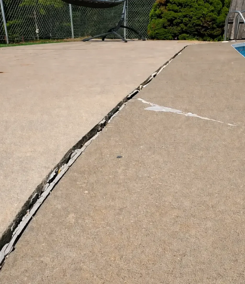 Trip-Hazards-Along-Pool-Deck-Seams