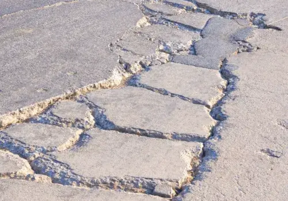 cracked-concrete