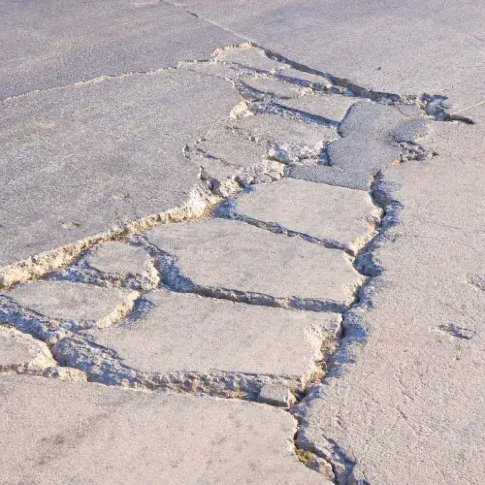 cracked-concrete